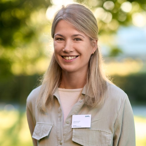 Julia Brosch